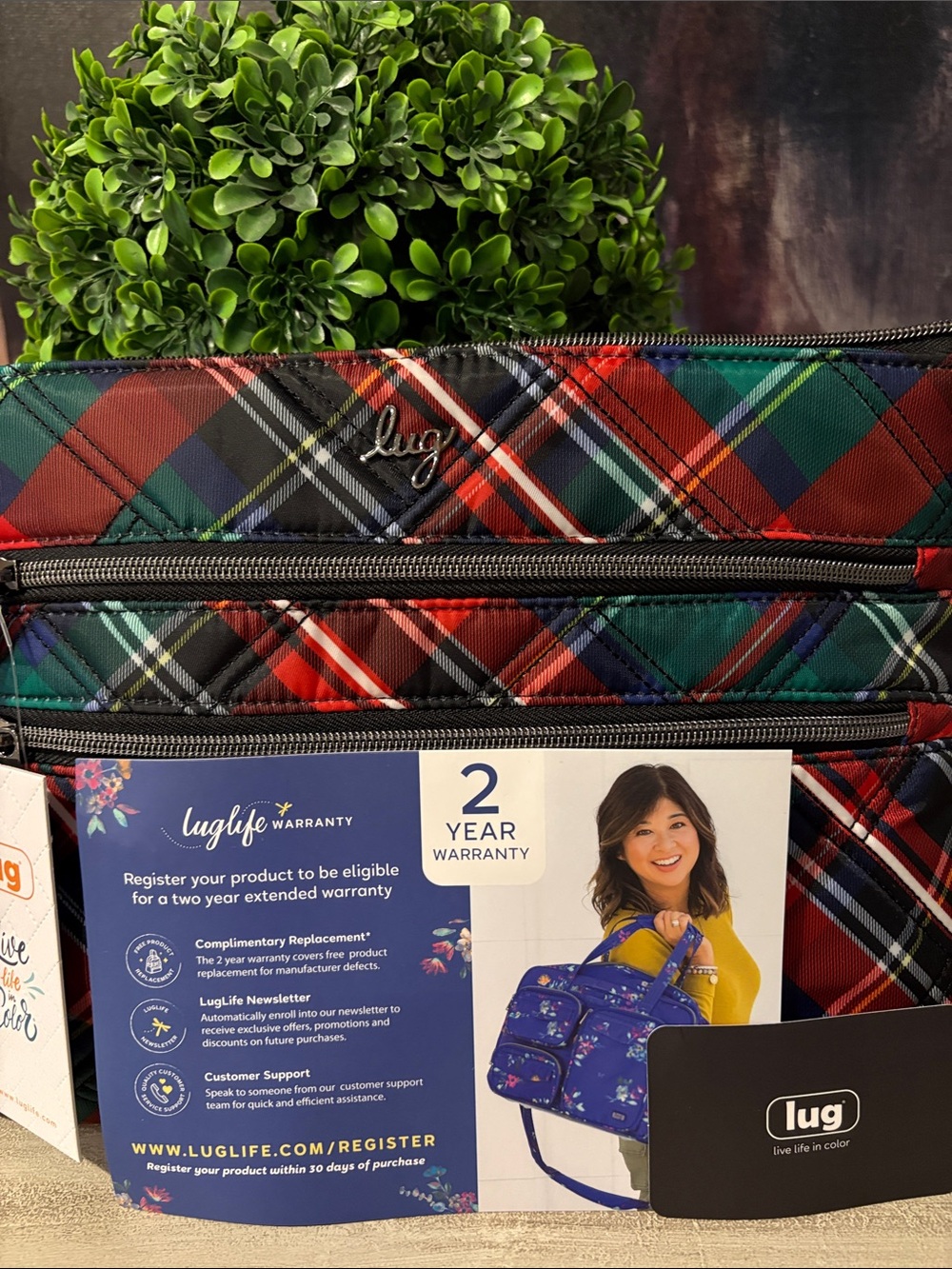 lug Dazxle Tartan Triple-Zip Cosmetic Pouch - Red Green Black NWT - Picture 3 of 10